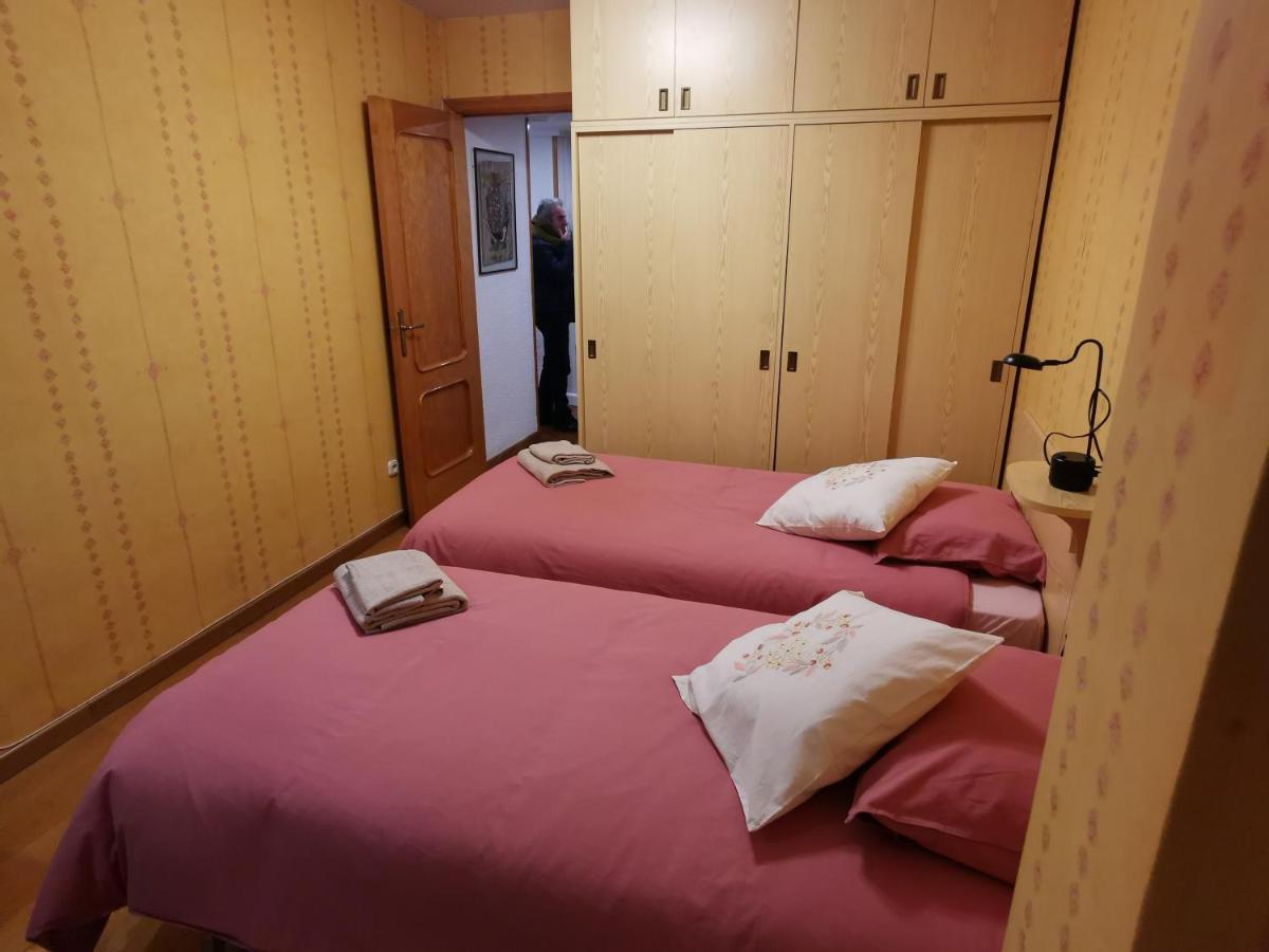 Comoda Vivienda En Huesca Bagian luar foto