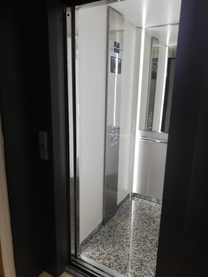 Comoda Vivienda En Huesca Bagian luar foto